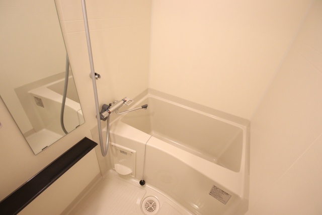 バス・シャワールーム　※別室の参考写真の為、現況優先です。