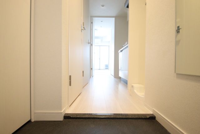 玄関　※別室の参考写真の為、現況優先です。