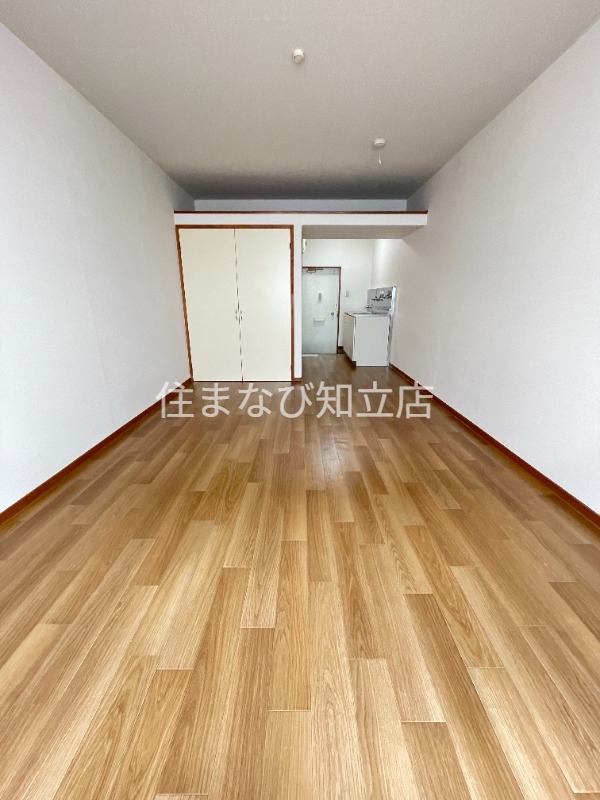 居室・リビング　同型別部屋写真