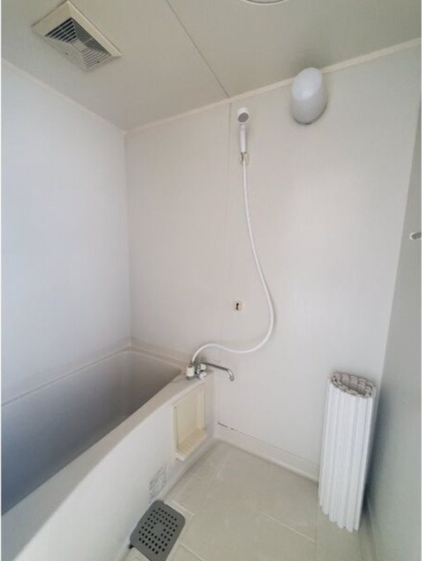 バス・シャワールーム　図面と現状に相違がある場合には現状を優先