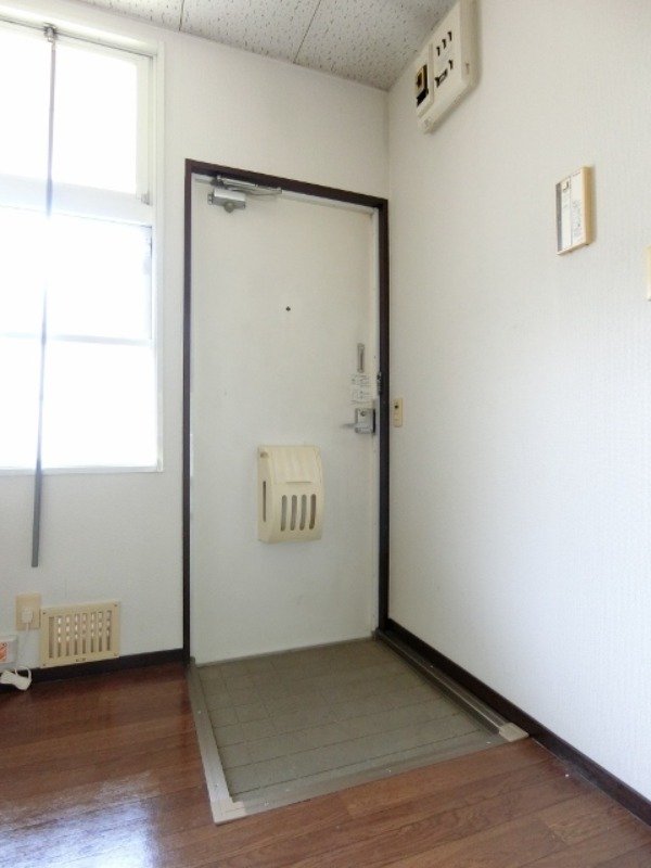 玄関　図面と現状に相違がある場合には現状を優先