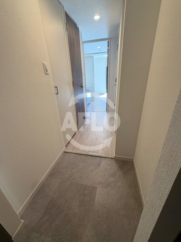 玄関　Metrosa谷町六丁目North　玄関