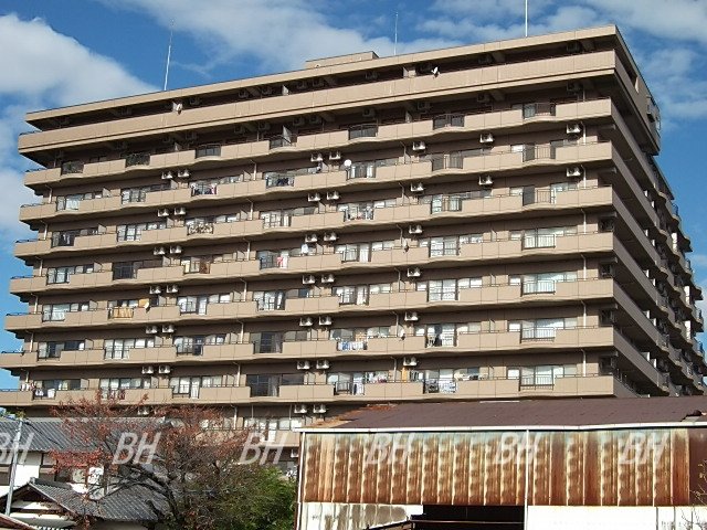 建物外観　『プロシード甲府』