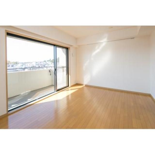 居室・リビング　同タイプ部屋　参考写真です