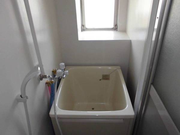 バス・シャワールーム　ビレッジハウスの同一物件・同一タイプの間取りの写真です