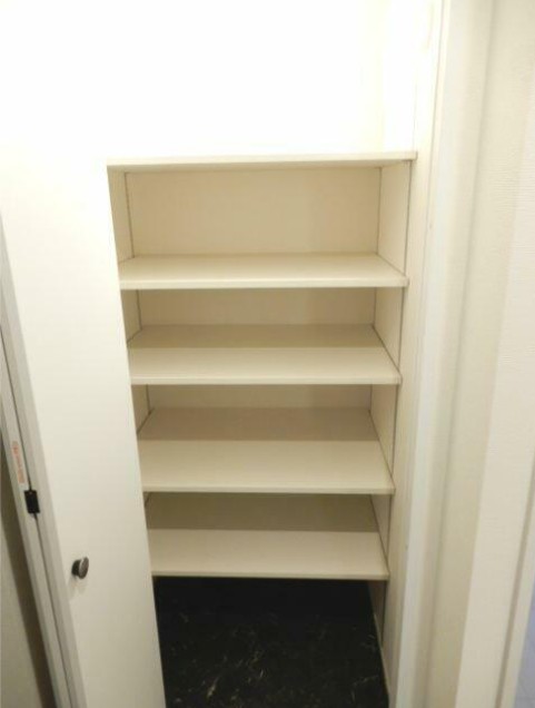 収納　シューズボックス