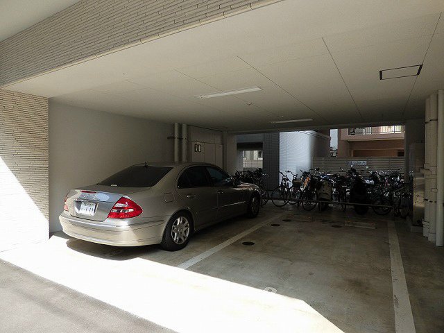 駐車場　カースペースがあります