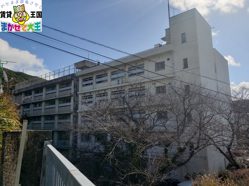大学・短大　国立長崎大学医学部保健学科（大学・短大）まで1273m