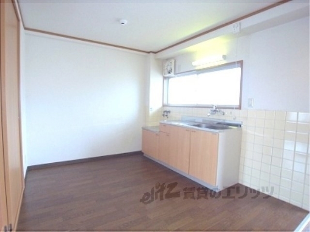 キッチン　２口コンロ設置可能でお料理もしやすい！