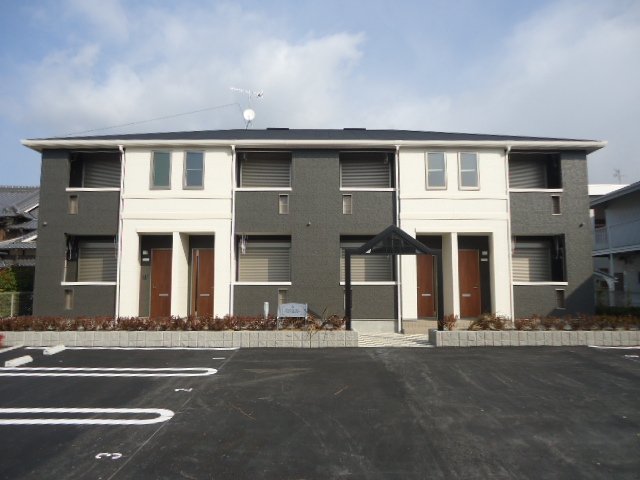 建物外観　外観写真（昼）