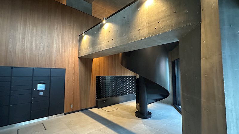 エントランス　エントランス