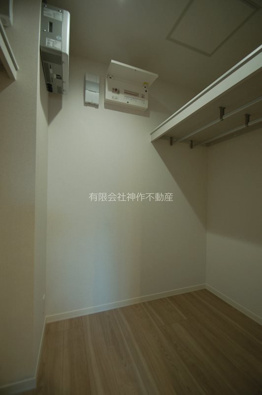 収納　ウォークインクローゼット