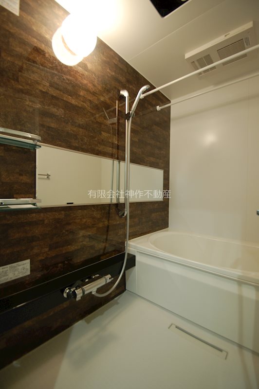 バス・シャワールーム　浴室乾燥機