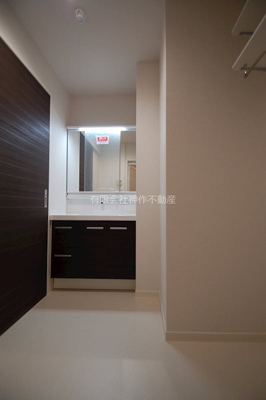 洗面設備　洗髪洗面化粧台