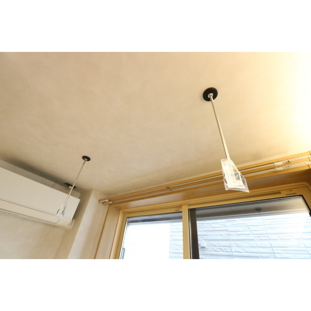 その他設備　室内物干し付き