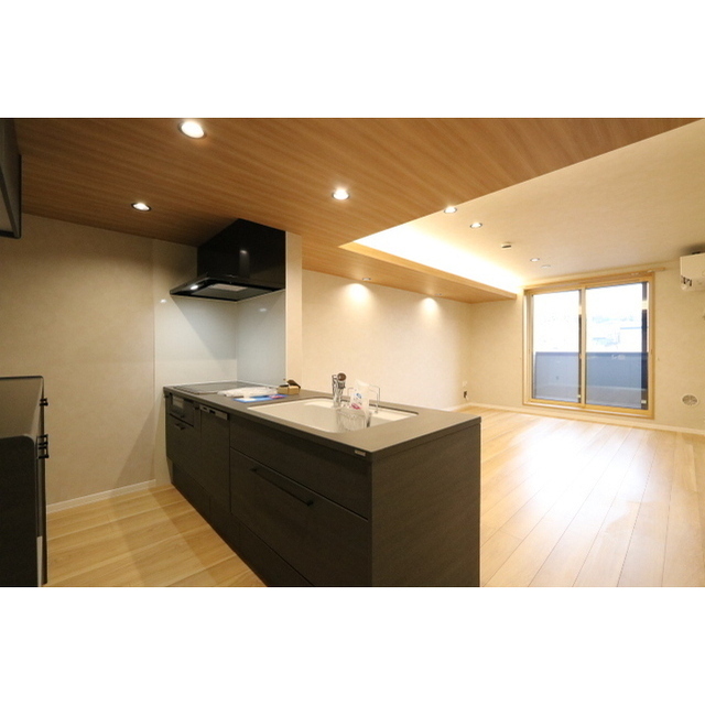 居室・リビング　約１５．４帖のＬＤＫ