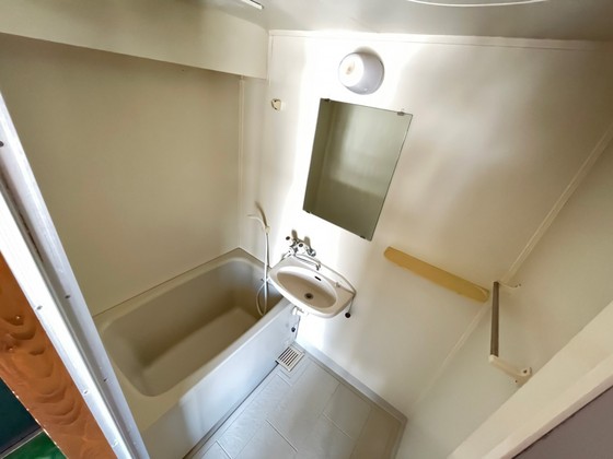 洗面設備　※別部屋の写真です