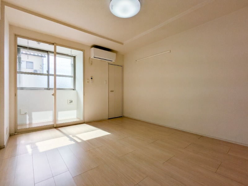 居室・リビング　図面と現状に相違がある場合には現状を優先