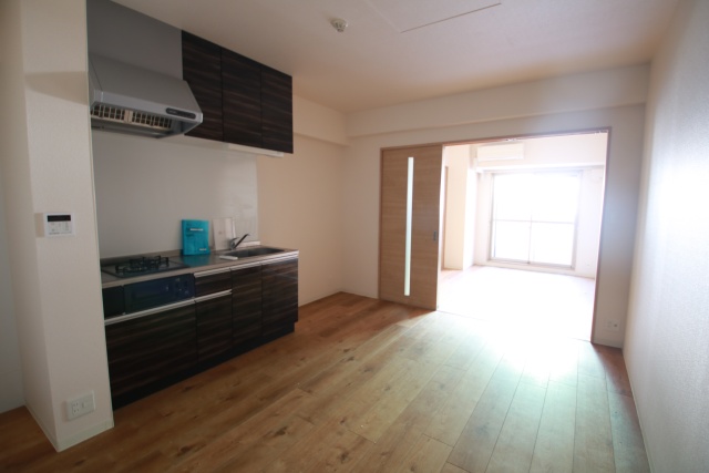 居室・リビング　※別室の参考写真の為、現況優先です。