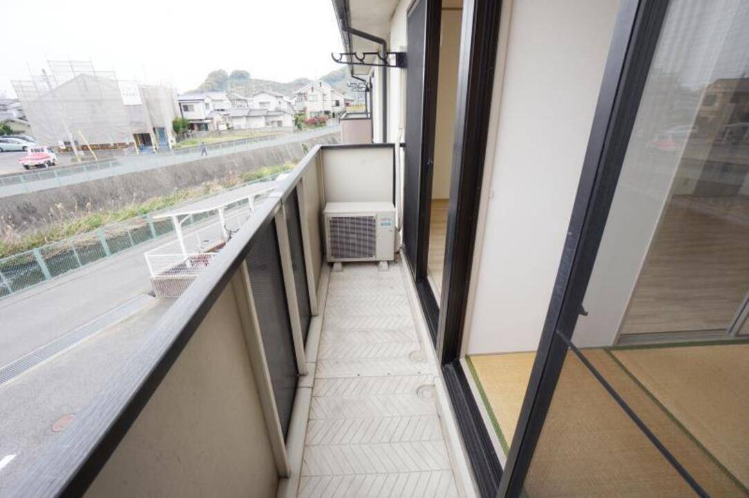 バルコニー　バルコニー