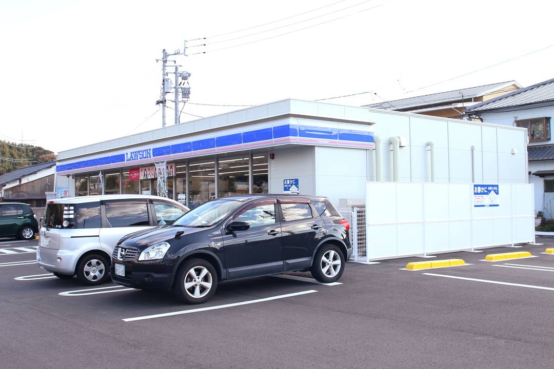 コンビニ　ローソン松山北斎院町店（コンビニ）まで624m
