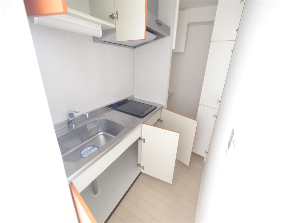 キッチン　システムキッチン（IH2口コンロ付）