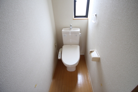 トイレ　※他号室の写真です