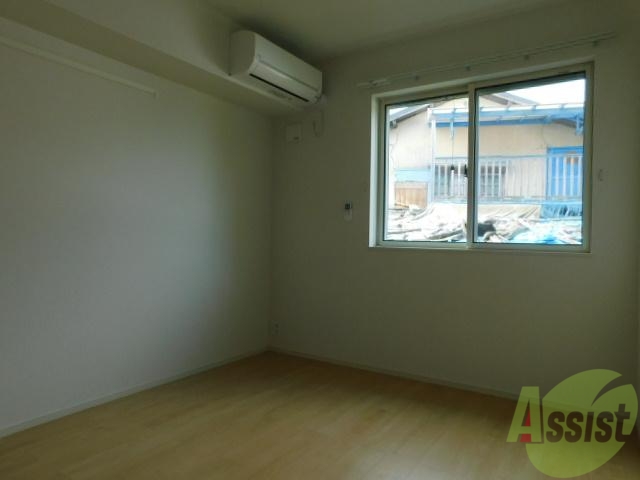 その他部屋・スペース　寝室も広々しております！