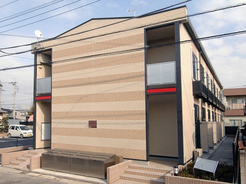 レオパレスラ ティーダの外観写真
