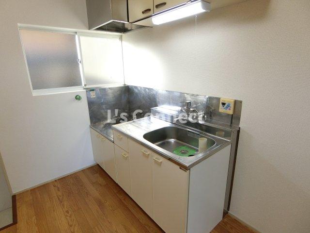 キッチン　２口ガスコンロ設置可能なキッチンです。