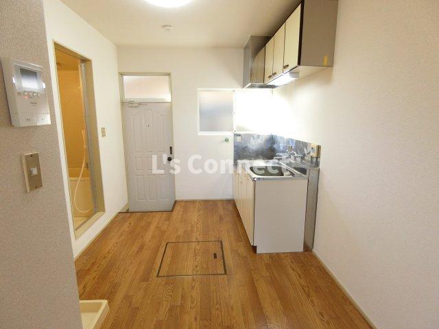 その他　５帖のキッチンスペース。