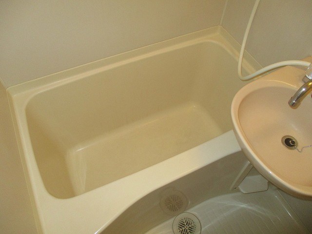 バス・シャワールーム　別部屋参考写真