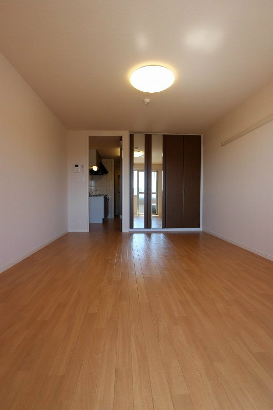 居室・リビング　同型参考写真