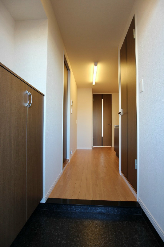 玄関　同型参考写真