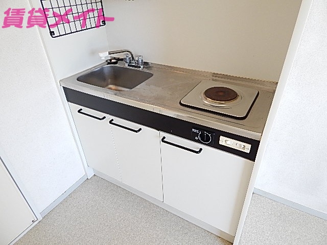 キッチン　同物件別室写真