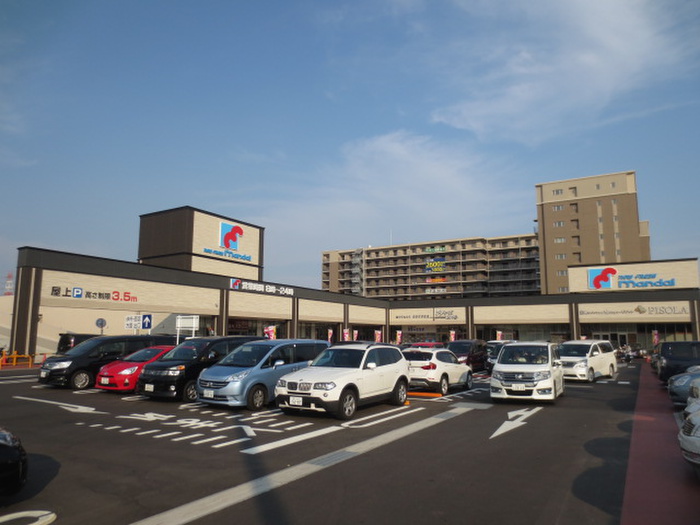 ショッピングセンター　万代（ショッピングセンター）まで950m