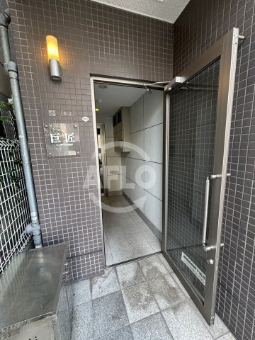 エントランス　巨匠　エントランス