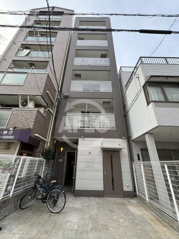 建物外観　巨匠　外観