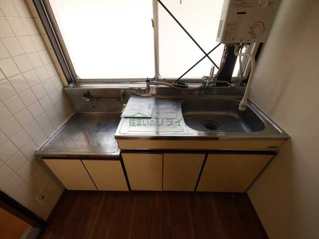 洗面設備　アゼリアハウス