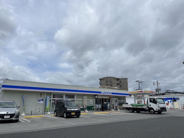 コンビニ　ローソン春日下白水南五丁目店（コンビニ）まで218m