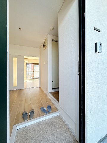玄関　シンプルで使いやすい玄関です