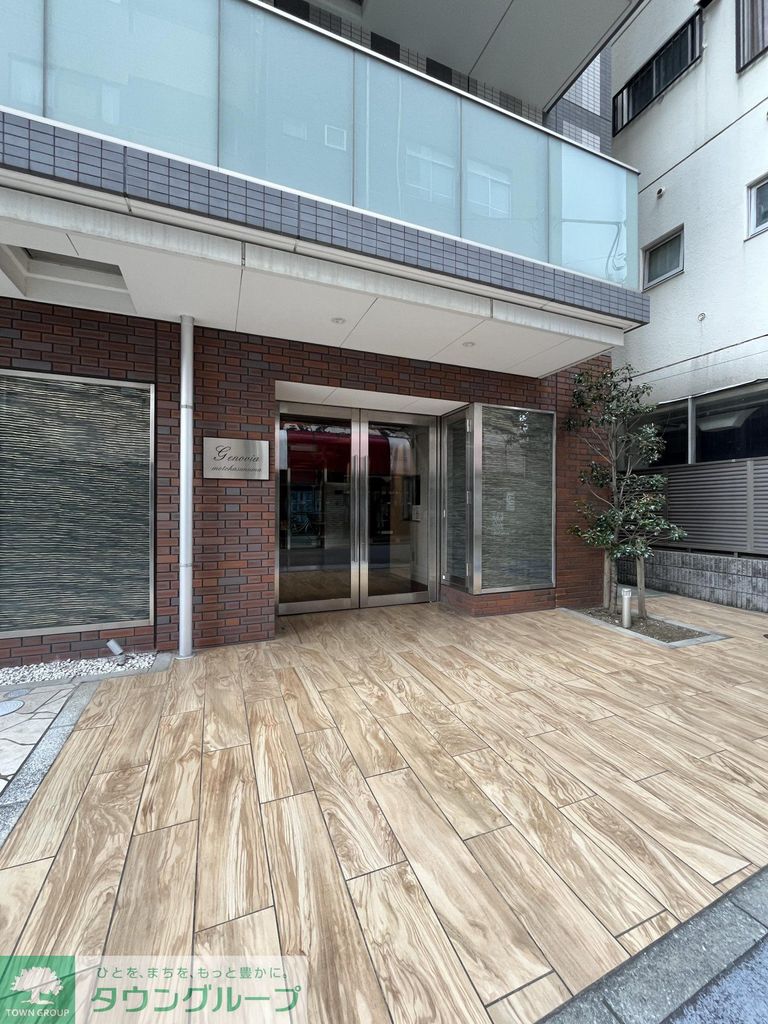 エントランス　庭