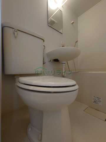 トイレ　香山ビル