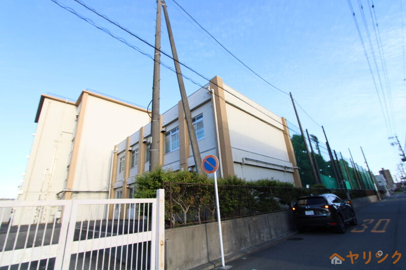 高校・高専　名古屋市立西陵高校（高校・高専）まで3051m