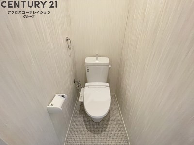 トイレ　温水洗浄便座完備