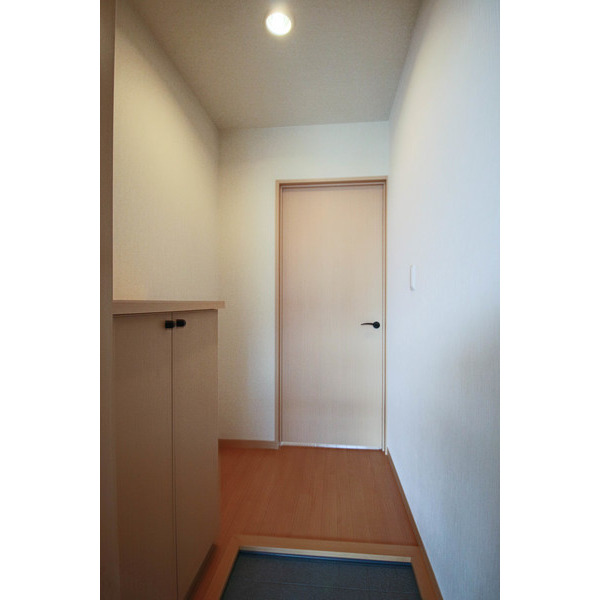 玄関　同じ敷地内別のお部屋