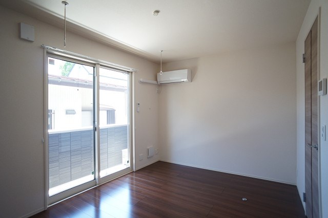 居室・リビング　レーベンハウス桶川店へ　048-787-5511