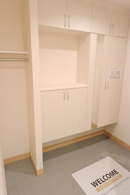 玄関　★お問い合わせはタウンハウジングまで★