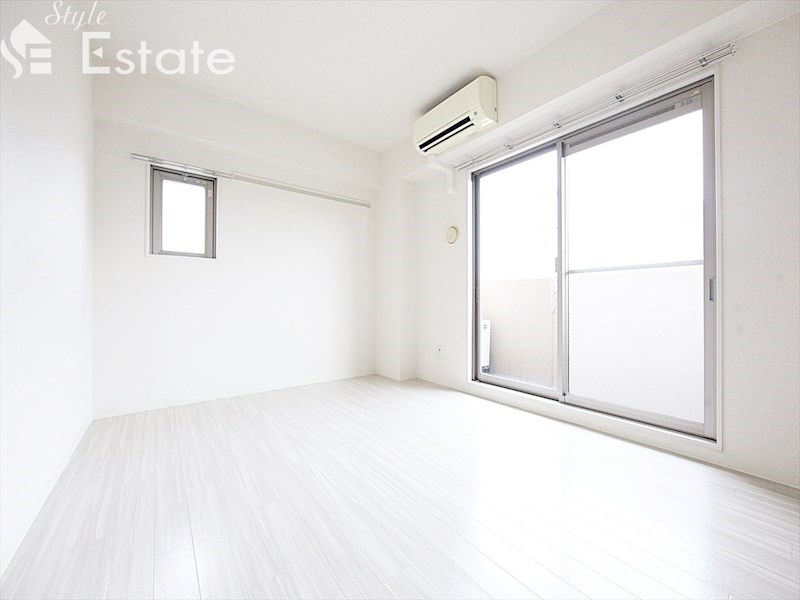 居室・リビング　内装