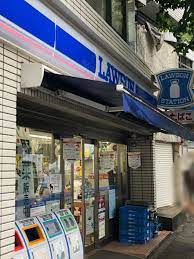 コンビニ　ローソン 千駄ヶ谷二丁目店（コンビニ）まで271m